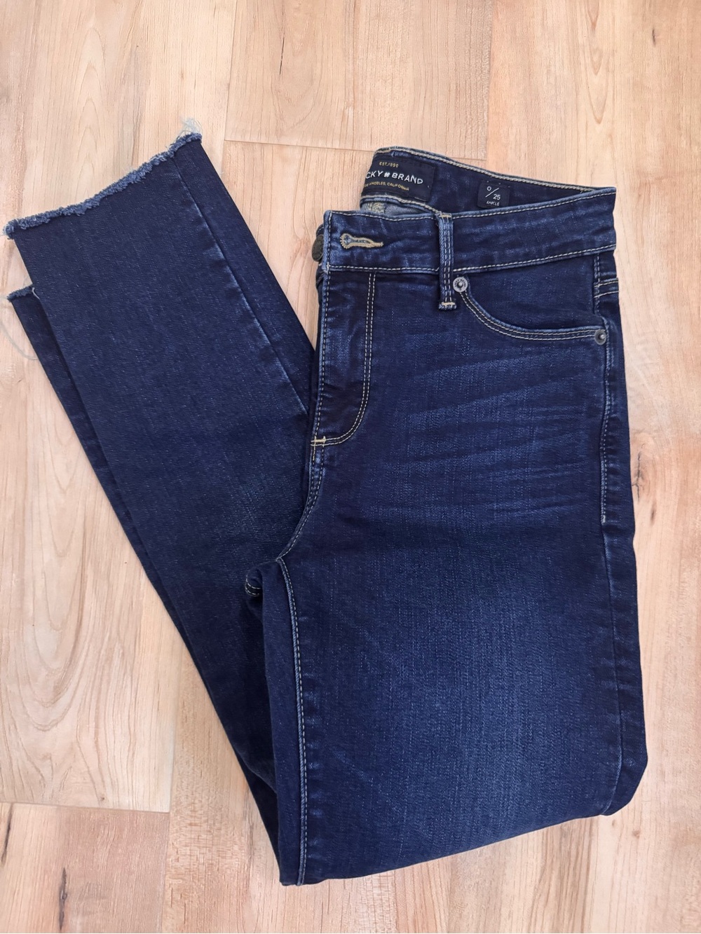 Lucky Brand Hayden skinny raw hem dark wash ankle jeans